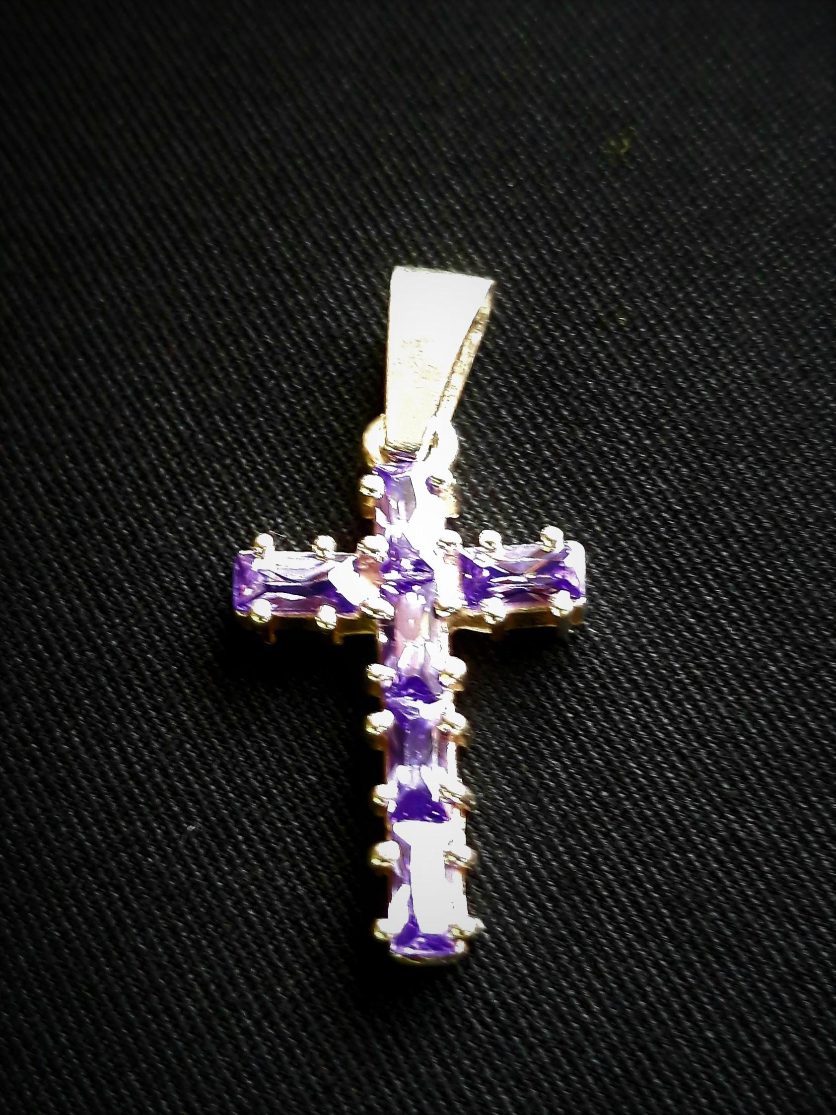 Křížek (stříbro) 3 cm fialový
