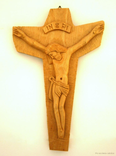 Kříž s Kristem (dřevořezba) 38 cm