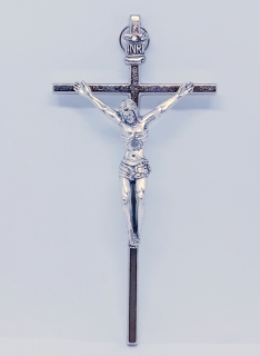 Kříž s Kristem - kovový, stříbrný (11 cm)