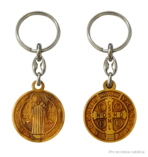 Klíčenka Benediktínské medaile (olivové dřevo)