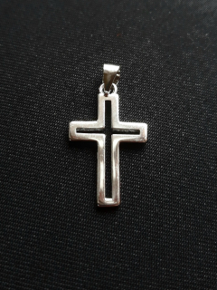 Křížek (stříbro) 2,7 cm prořízlý